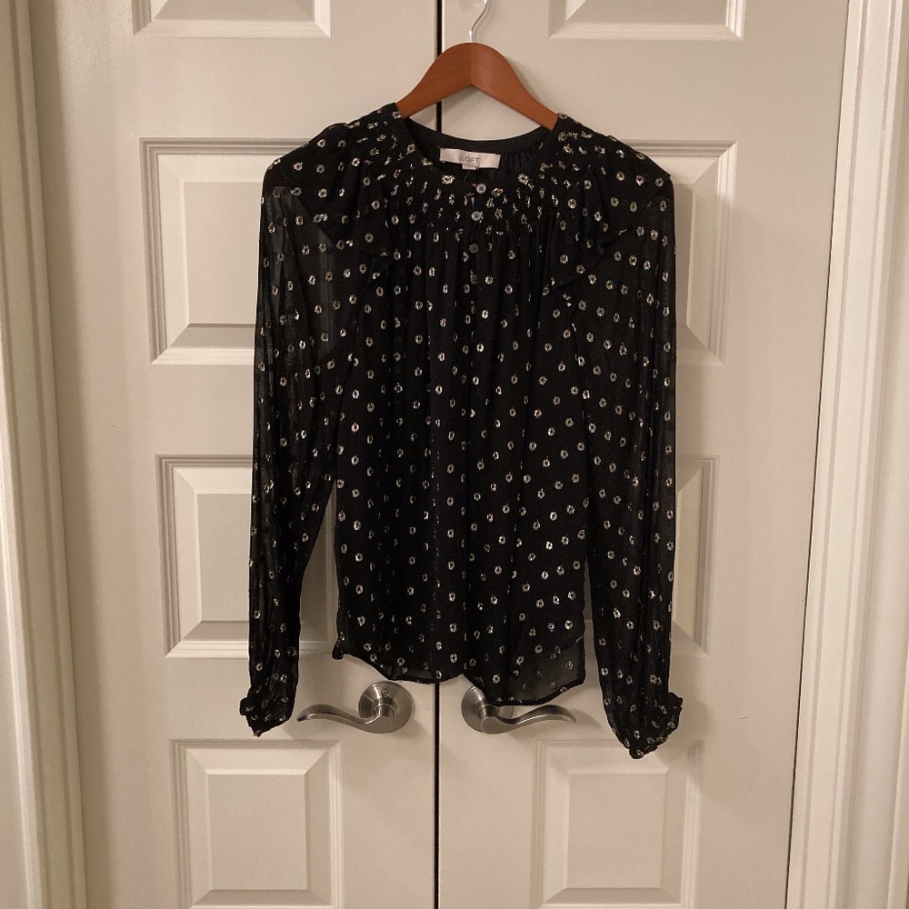 LOFT BLOUSE. SIZE S